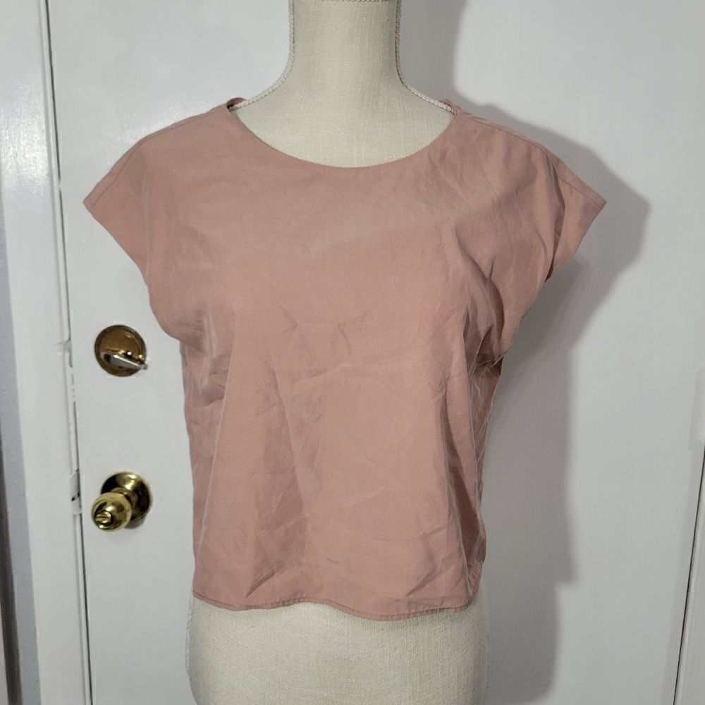 Mudo collection cropped blouse - Picture 7 of 8